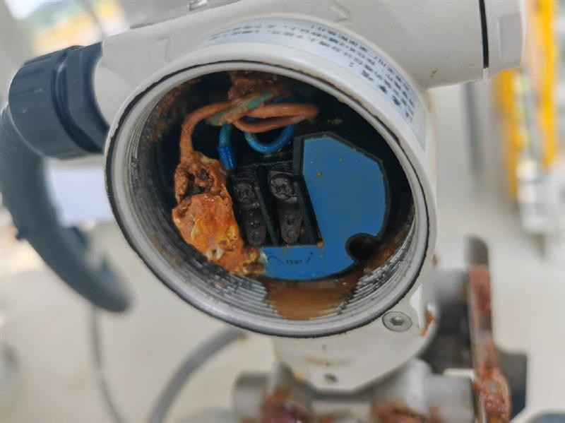 一個(gè)壓力變送器安裝小細(xì)節(jié)-預(yù)留滴水灣有多重要？